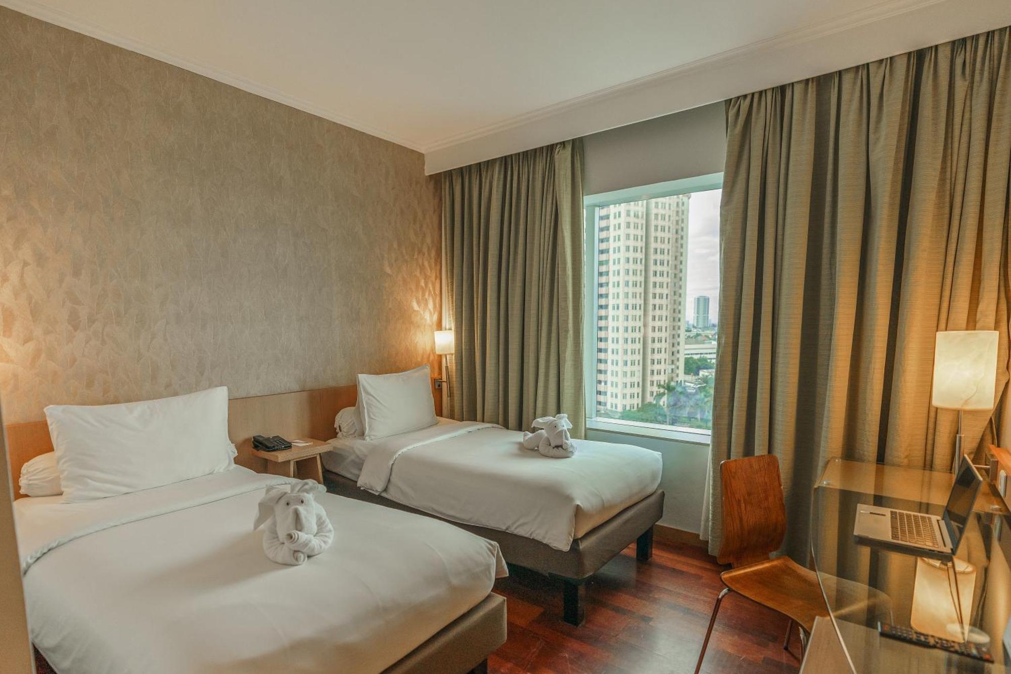 Hotel Kimaya Slipi Jakarta By Harris Ngoại thất bức ảnh